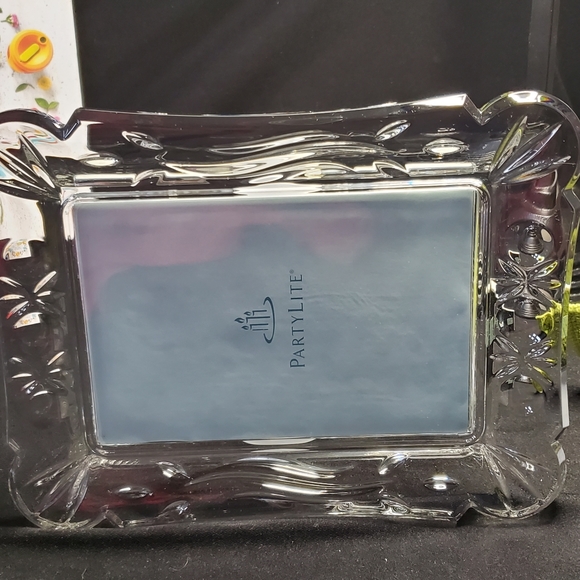 SOLD Crystal music box and picture frame - Picture 3 of 9